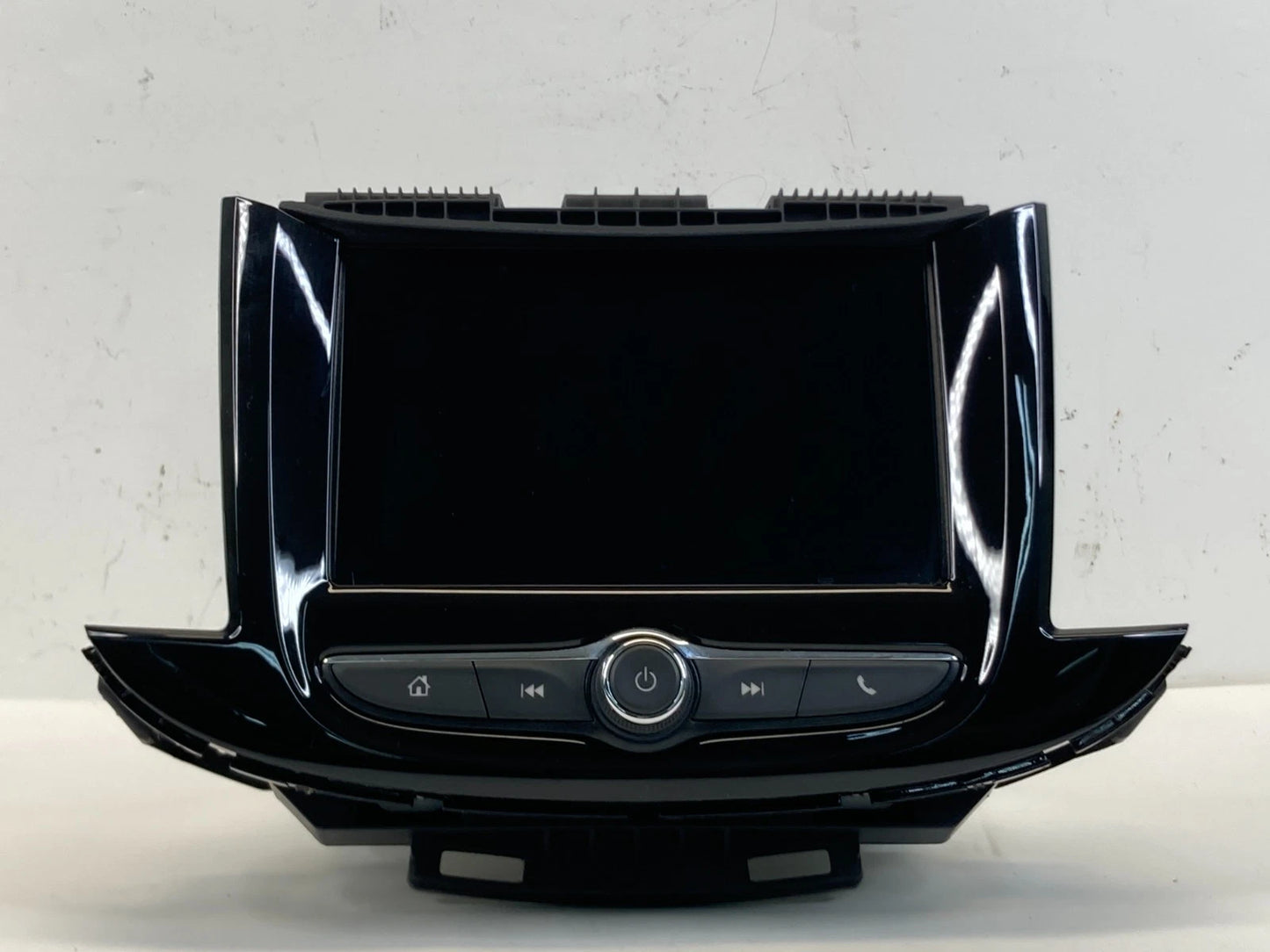 2018-2020 Chevrolet Trax Audio Screen Radio AM/FM CD Radio Player 84388576 OEM