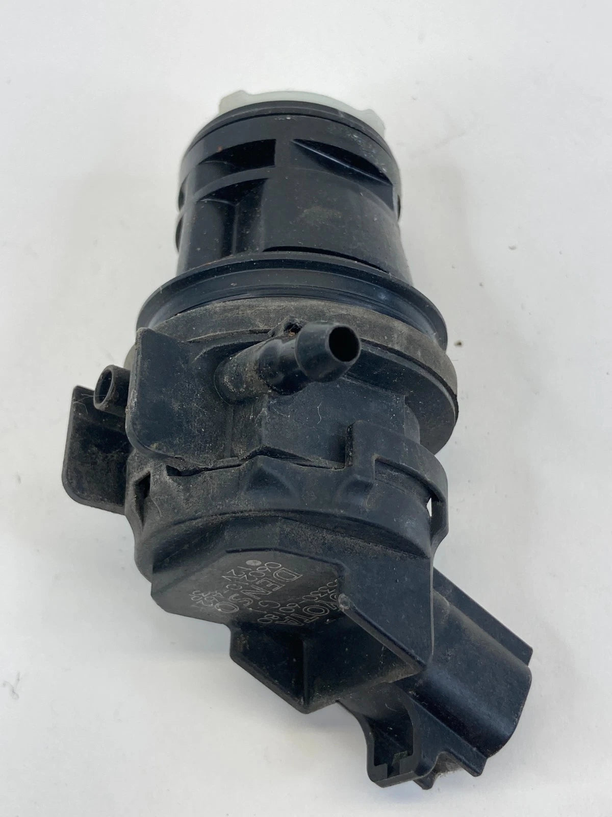 2004-2015 Toyota Prius Back Glass Windshield Washer Pump 85330-60180 OEM