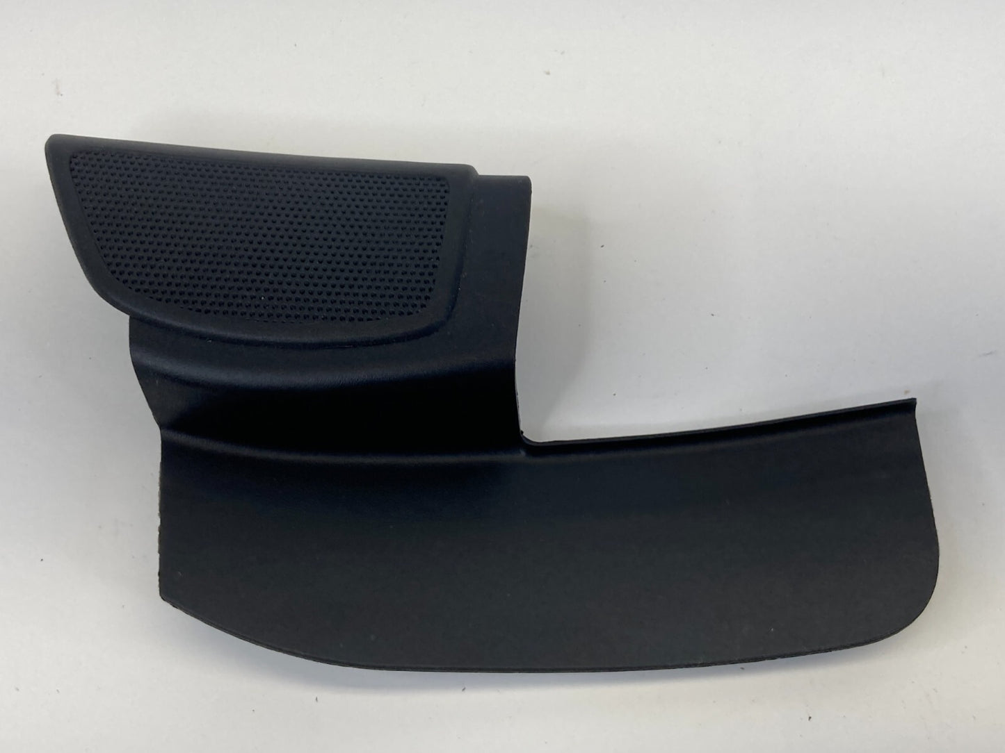 2012-2018 Ford Focus Front Right Side Door Tweeter Cover Trim BM51-18C862A