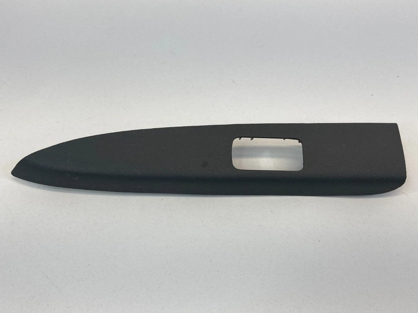 2005-2010 HONDA ODYSSEY REAR RIGHT SIDE DOOR POWER WINDOW SWITCH TRIM BEZEL OEM