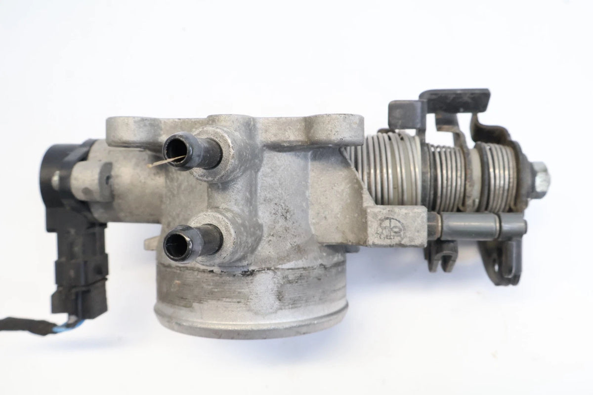 2006-2012 HYUNDAI ELANTRA 2.0L INTAKE MANIFOLD THROTTLE BODY HOUSING 35100-23950