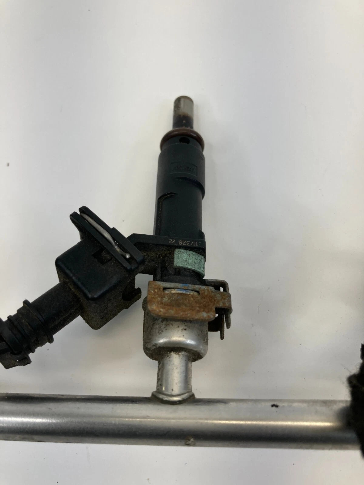 2011-2015 CHEVROLET CRUZE 1.8L L4 ENGINE FUEL INJECTION RAIL W/ INJECTORS ASSY