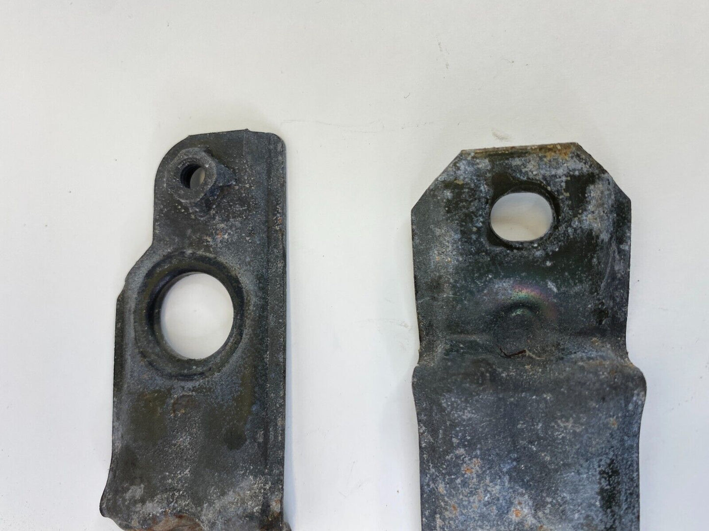 1996-2004 Nissan Pathfinder Upper Radiator Support Bracket Pair Set Assy OEM