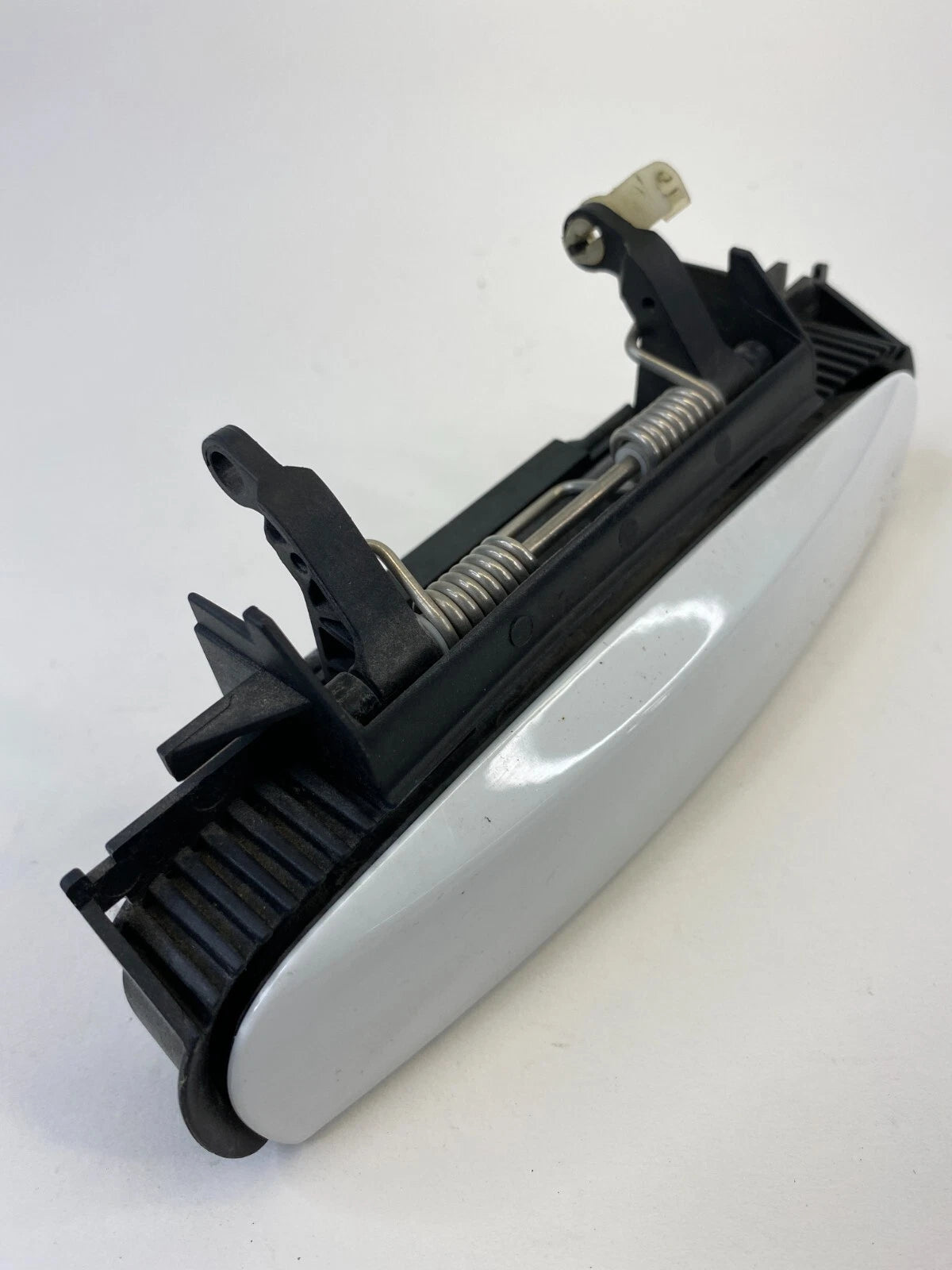 2006-2008 AUDI A3 REAR LEFT BACK EXTERIOR DOOR HANDLE ASSEMBLY 4B0839885 OEM