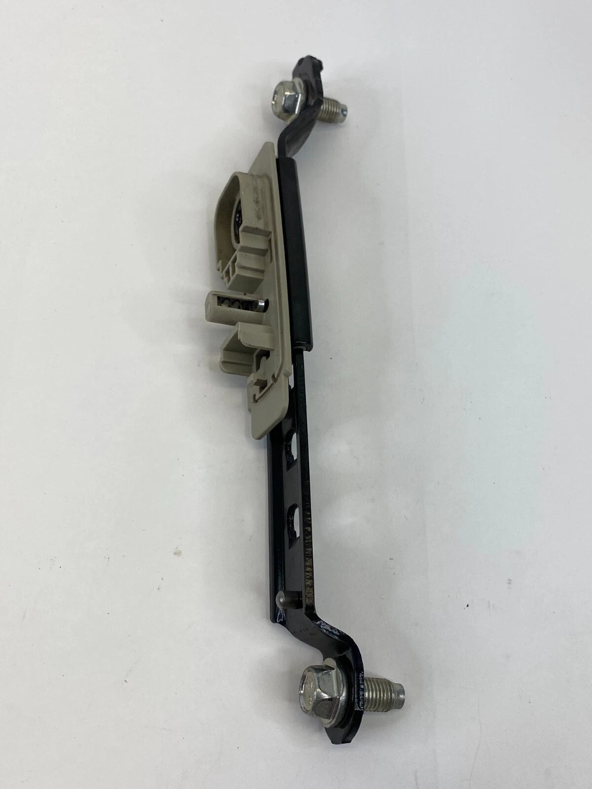 2007 2008 2009 NISSAN ALTIMA SEDAN FRONT SEAT BELT HEIGHT ADJUSTER OEM