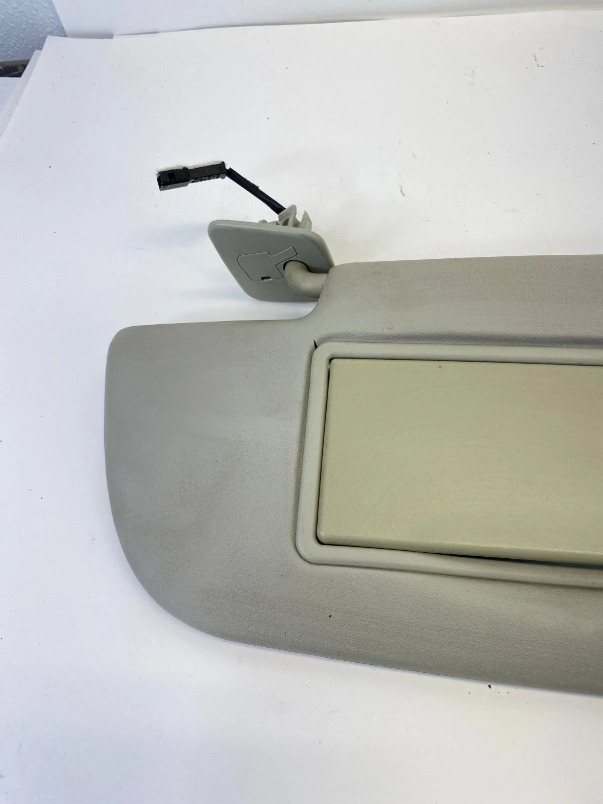 2003-2011 SAAB 9-3 SUNVISOR WITH MIRROR ASSEMBLY LEFT DRIVER SIDE LH OEM FACTORY