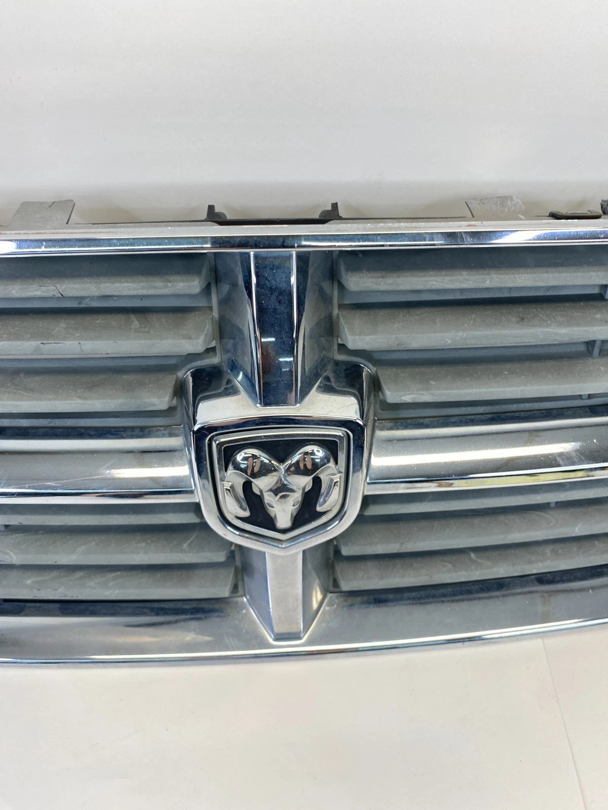 2007-2012 DODGE CALIBER FRONT HOOD BUMPER RADIATOR GRILLE CHROME CH1200299 OEM