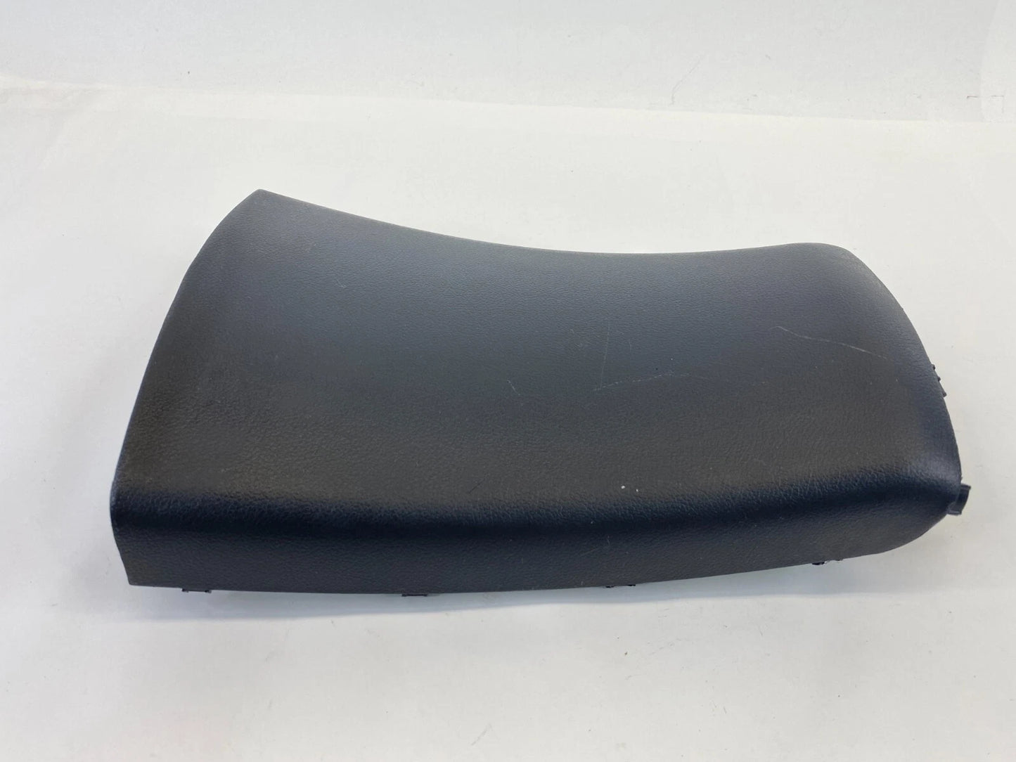 2010-2013 KIA FORTE SEDAN REAR CENTER CONSOLE LID CAP TRIM COVER 84680-1M100 OEM