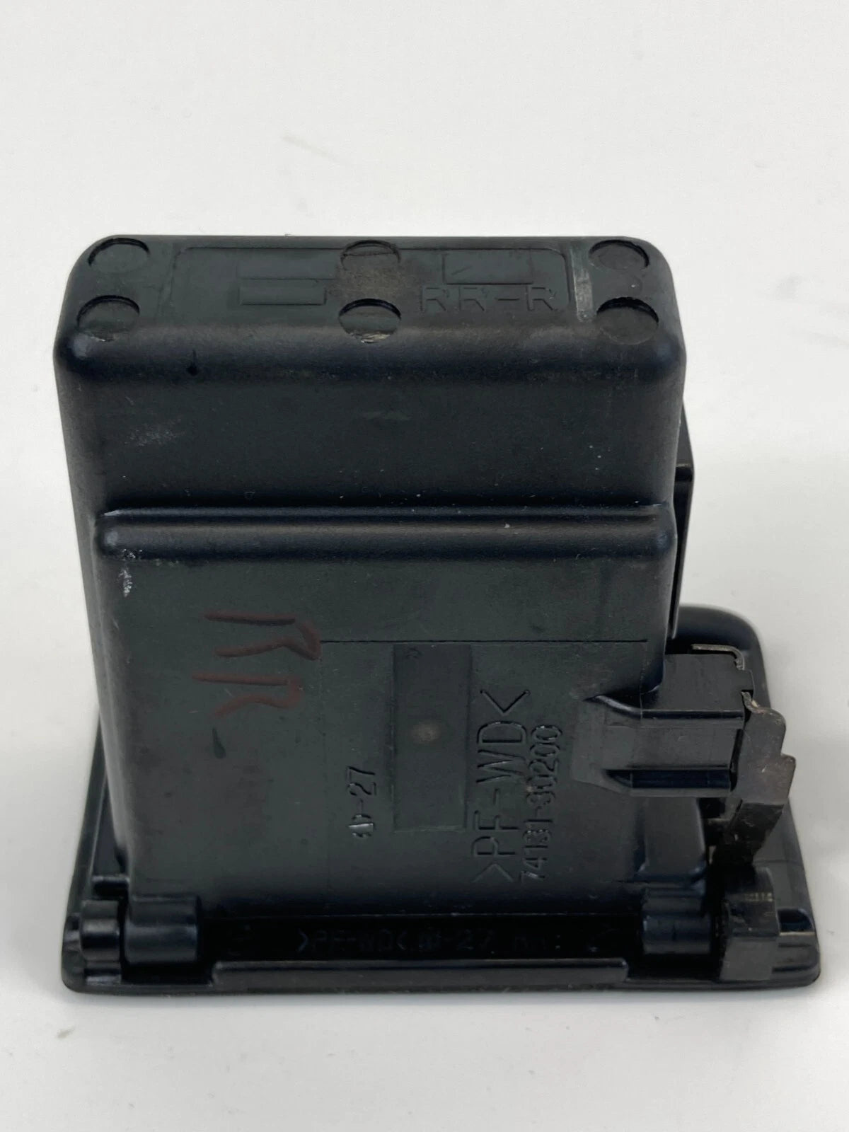 1998-2005 LEXUS GS300 REAR RIGHT DOOR PANEL INSERT ASHTRAY ASSEMBLY OEM