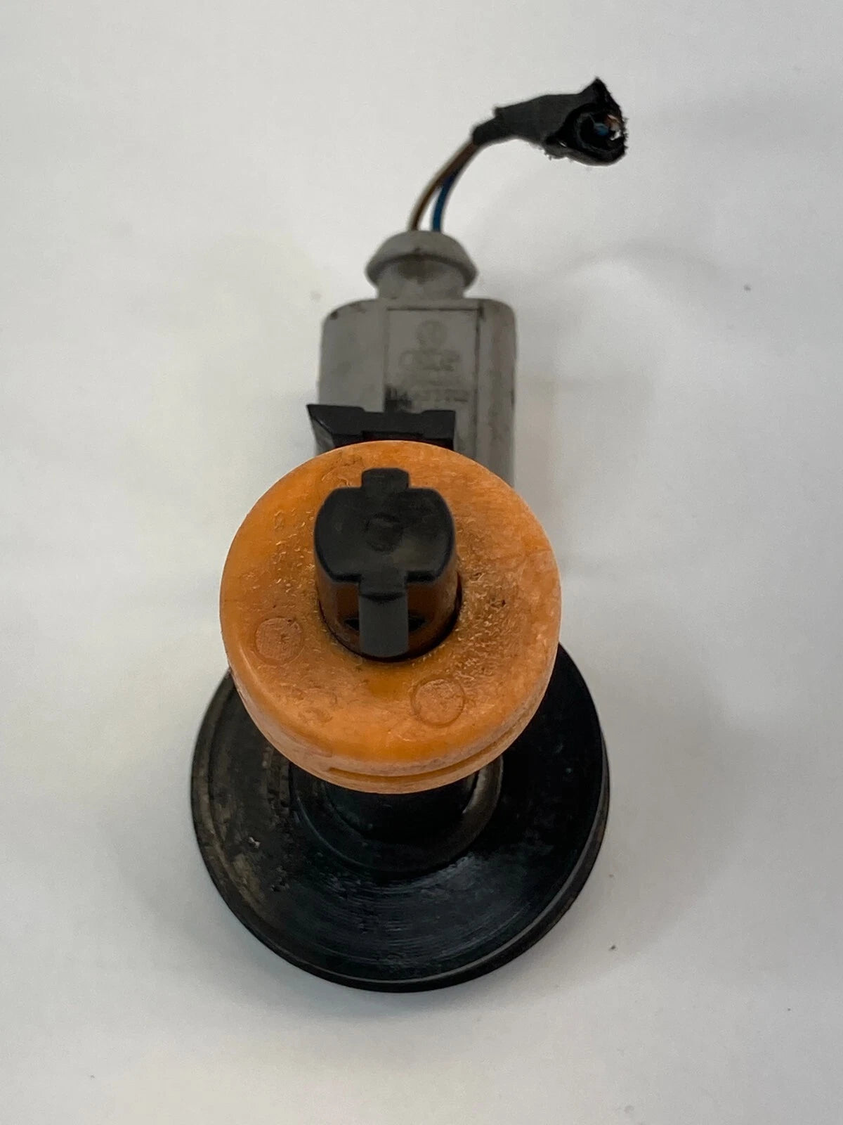 2006-2013 AUDI A3 HATCHBACK 2.0L BRAKE MASTER CYLINDER RESERVOIR CAP 1K0973702