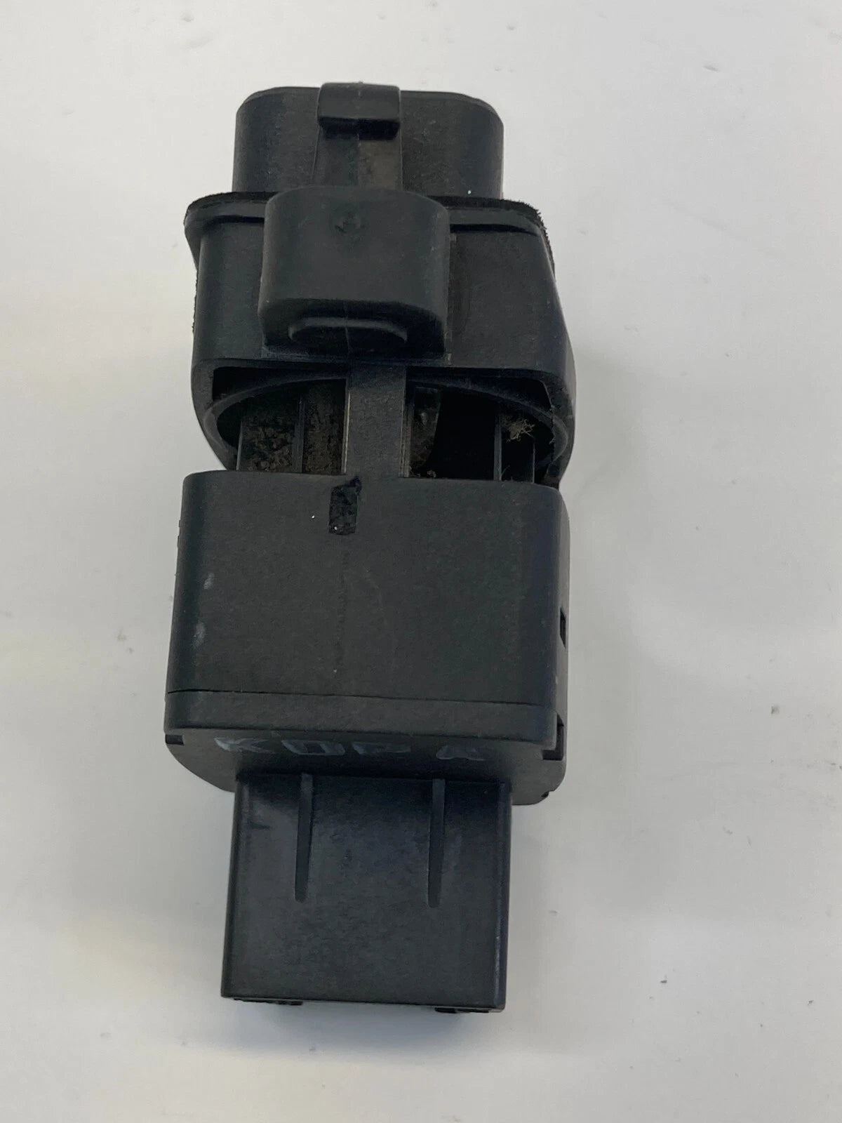 2013-2016 FORD FUSION CABIN HVAC AIR TEMPERATURE SENSOR RELAY DG9H19T562C OEM