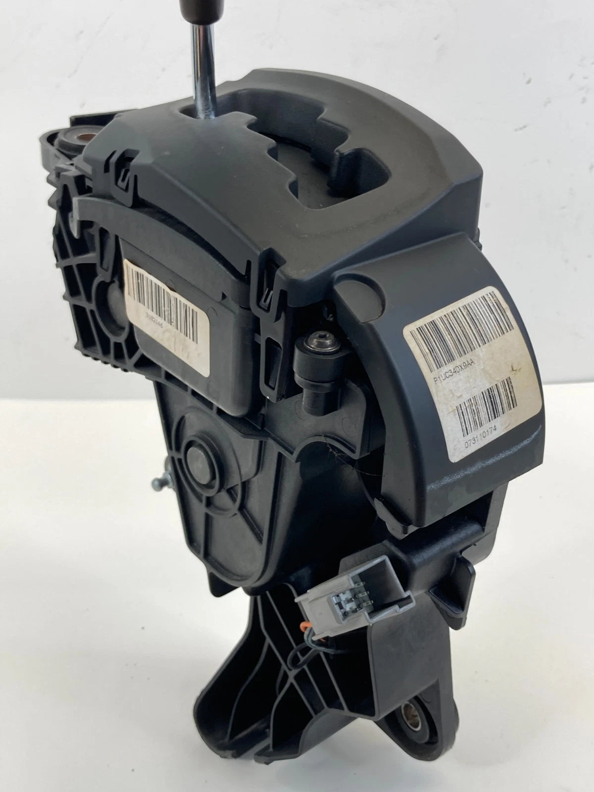 2011-2016 CHRYSLER TOWN & COUNTRY 3.6L AT GEAR SELECTOR SHIFT SHIFTER LEVER OEM