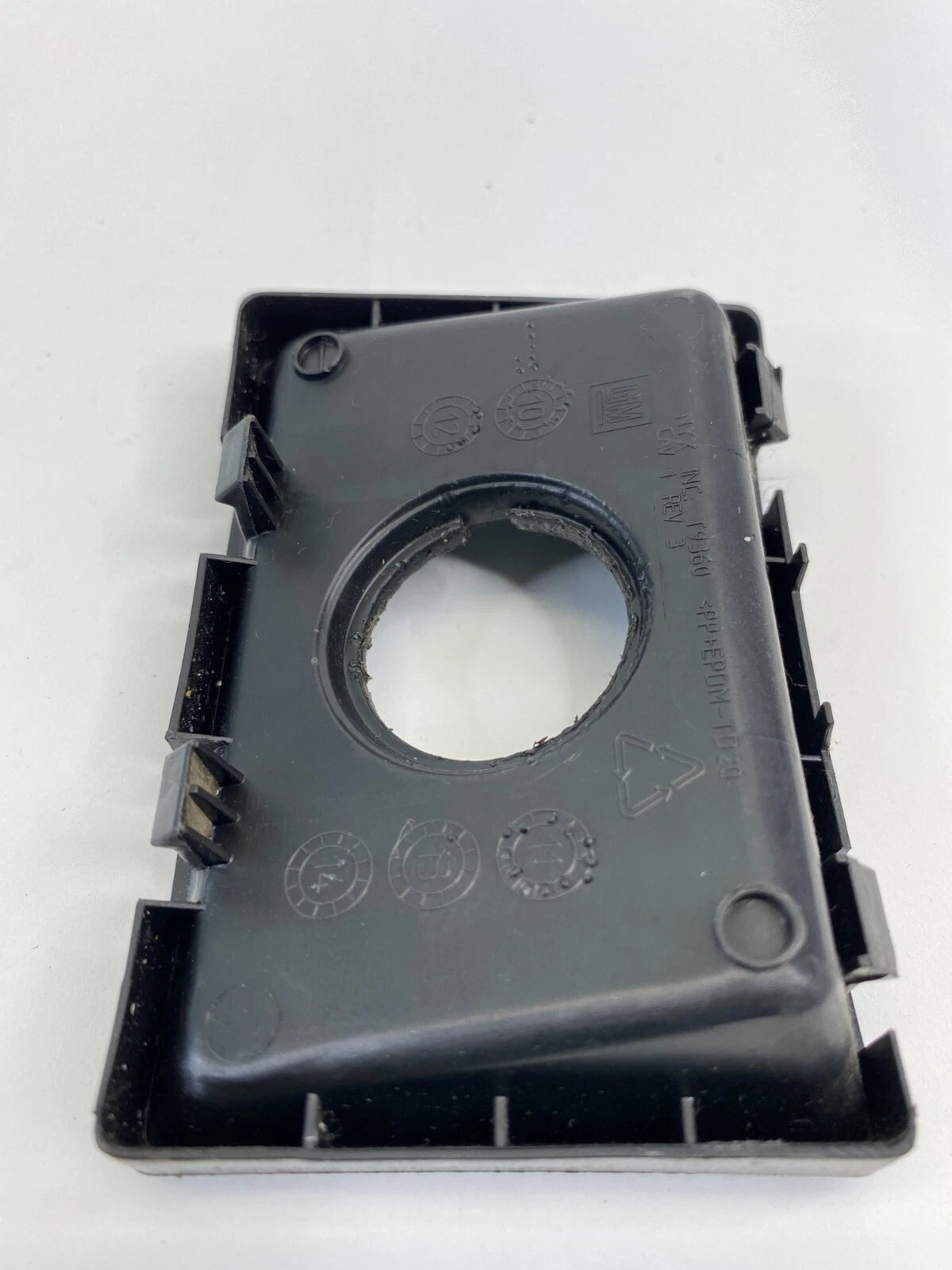 2011-2016 CHEVROLET CRUZE REAR CENTER CONSOLE POWER OUTLET COVER TRIM PANEL OEM