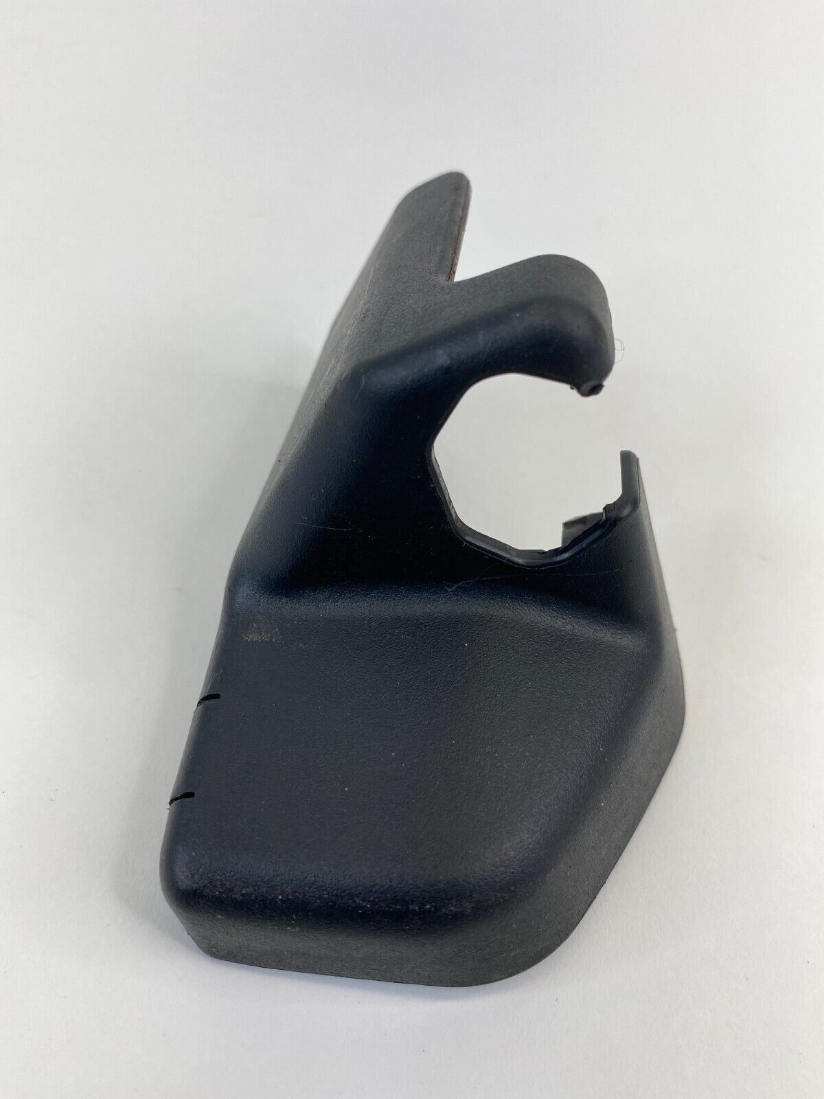 2003-2008 Toyota Corolla Front Left Inner Seat Track End Cover Trim 72158-02060B