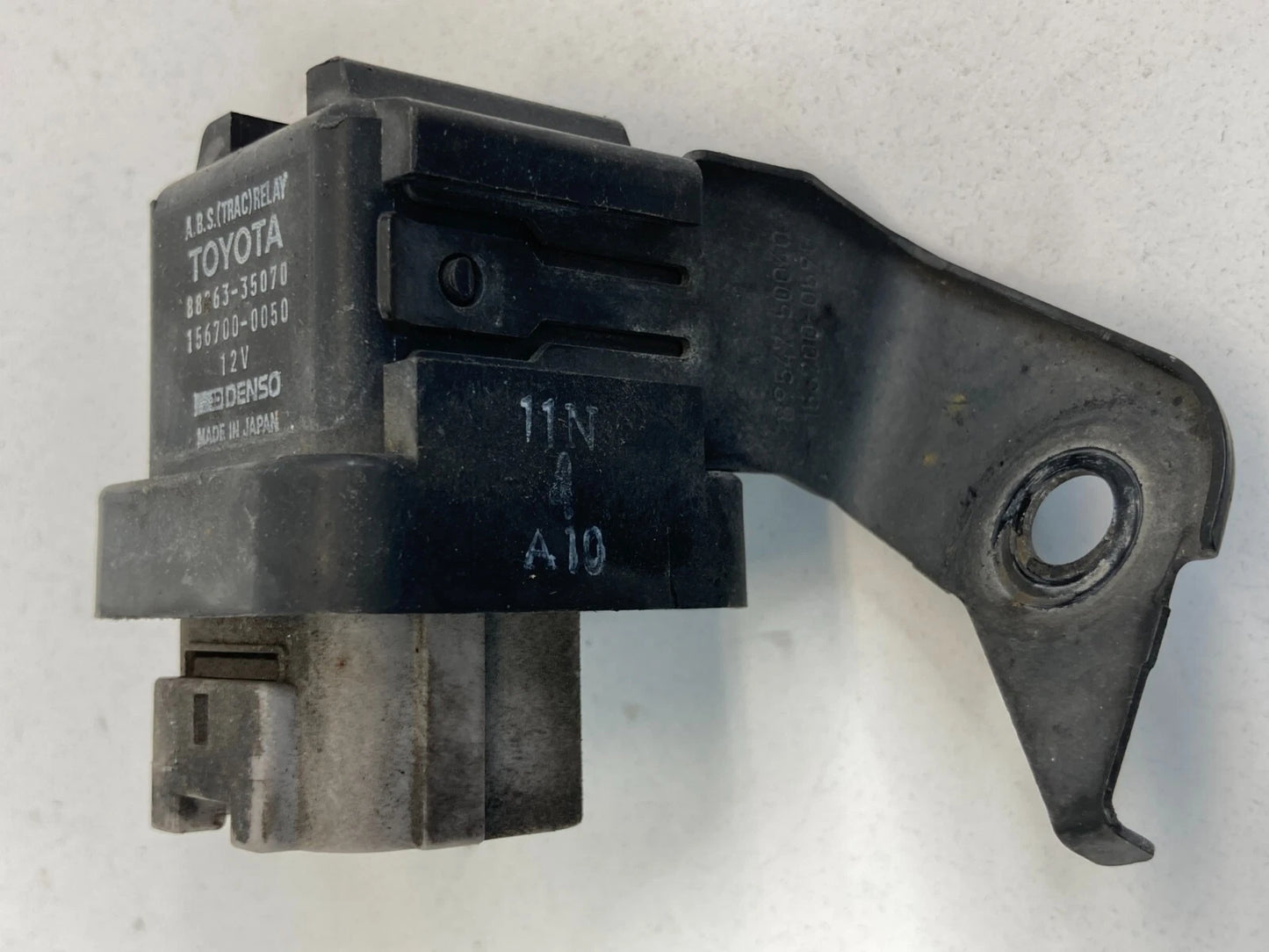 1993 1994 93 94 LEXUS LS400 ABS TRAC TRACTION RELAY SKID CONTROL 88263-35070 OEM