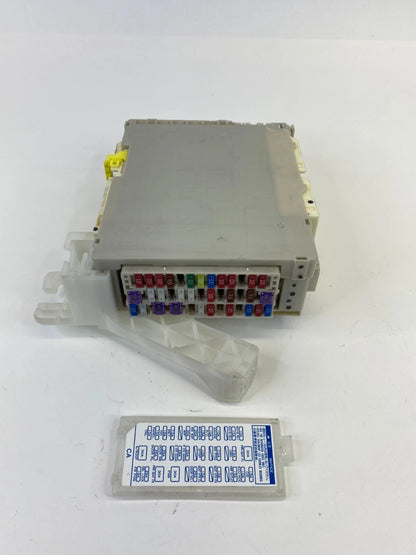 2010 10 TOYOTA PRIUS 1.8L INTERIOR DASH FUSE RELAY JUNCTION BLOCK BOX 8273047450