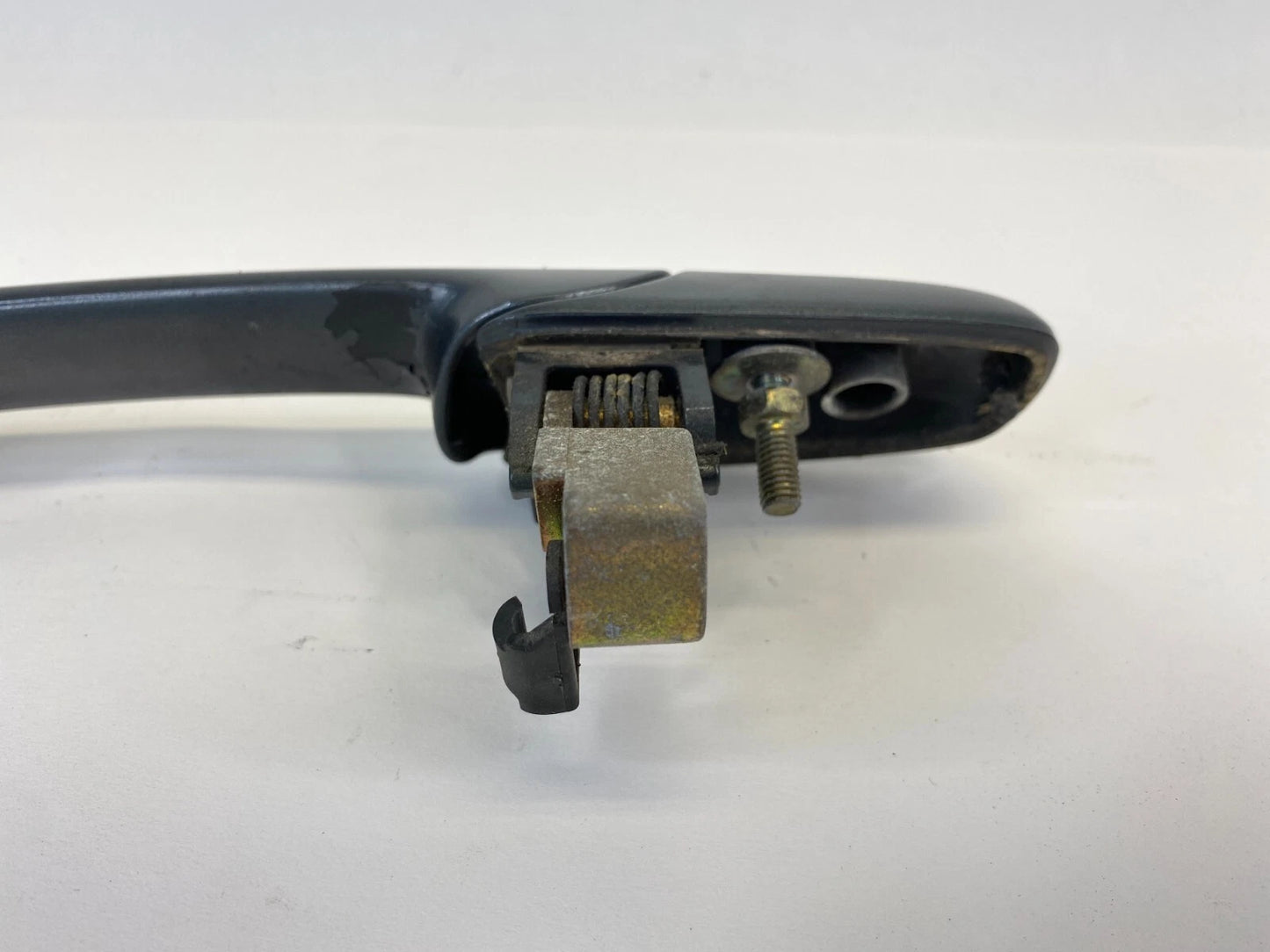 2003-2005 MAZDA6 MAZDA 6 FRONT RIGHT SIDE EXTERIOR DOOR HANDLE ASSEMBLY RH OEM