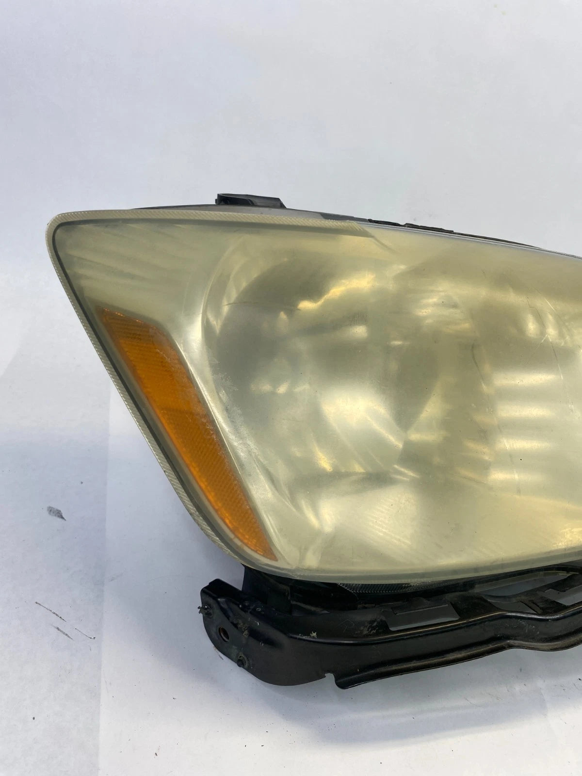2005-2007 TOYOTA AVALON FRONT RIGHT PASSENGER HEADLIGHT HEADLAMP HALOGEN OEM