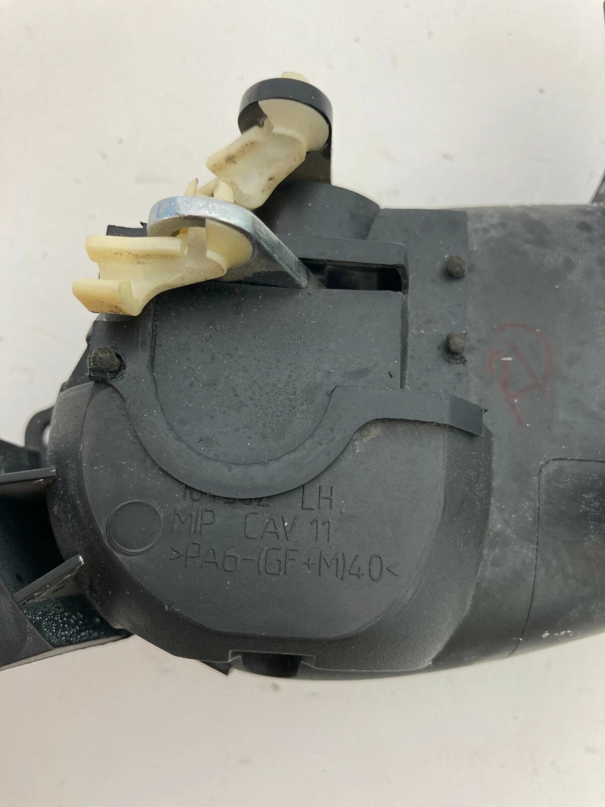 2004-2007 BUICK RAINIER REAR LEFT DRIVER SIDE INNER INTERIOR DOOR HANDLE OEM