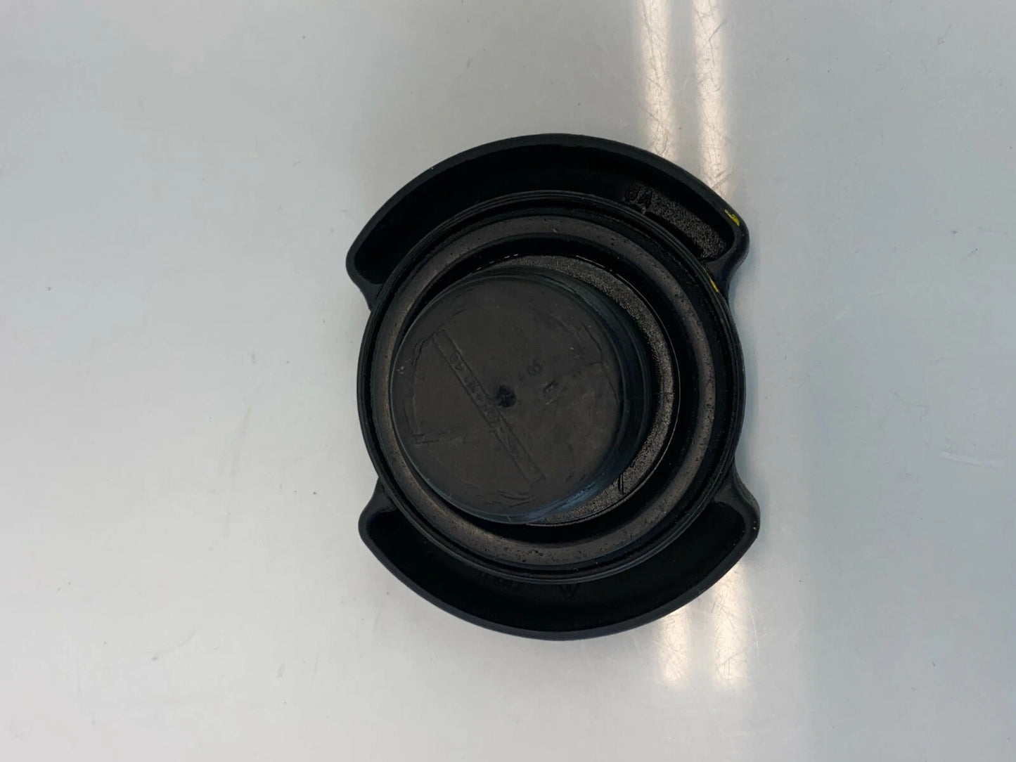 1987-2000 FORD MUSTANG COUPE 4.6L V8 ENGINE OIL FILLER COVER CAP LID OEM