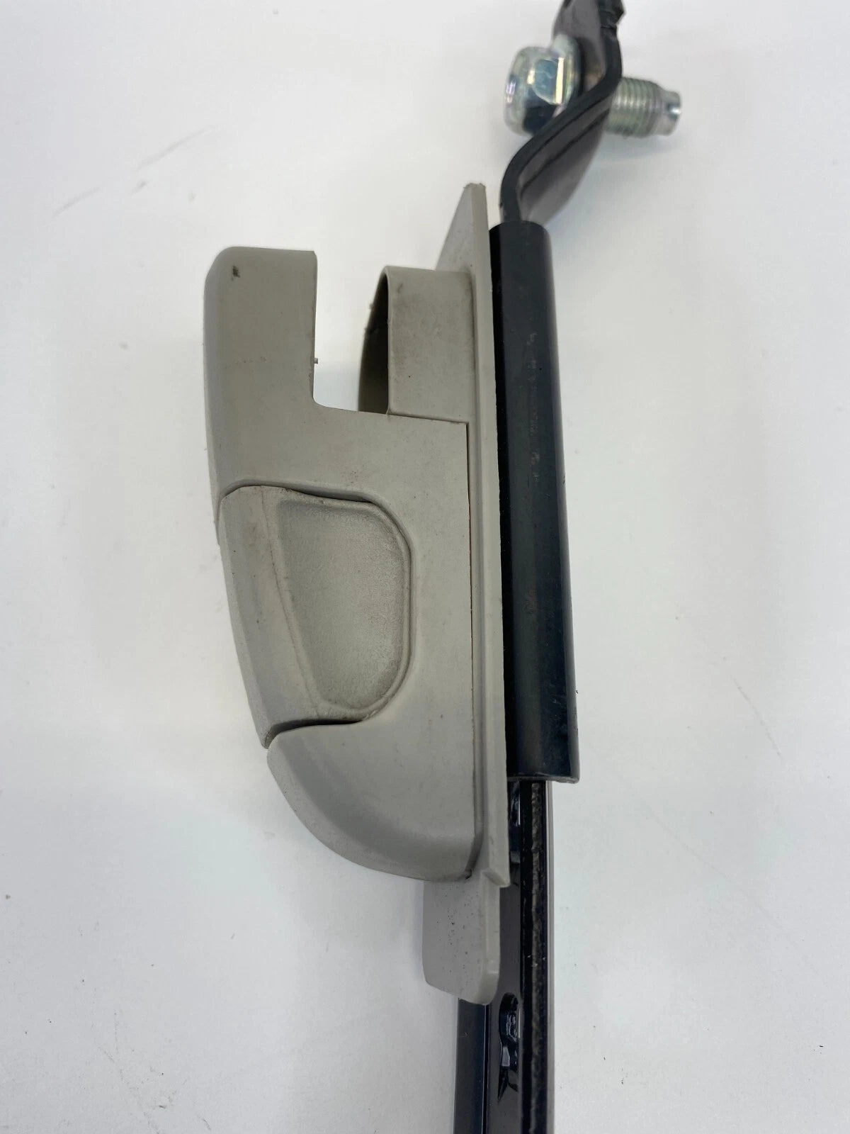 2004-2008 NISSAN MAXIMA RIGHT PASSENGER SEAT BELT HEIGHT ADJUSTER ADJUSTMENT OEM