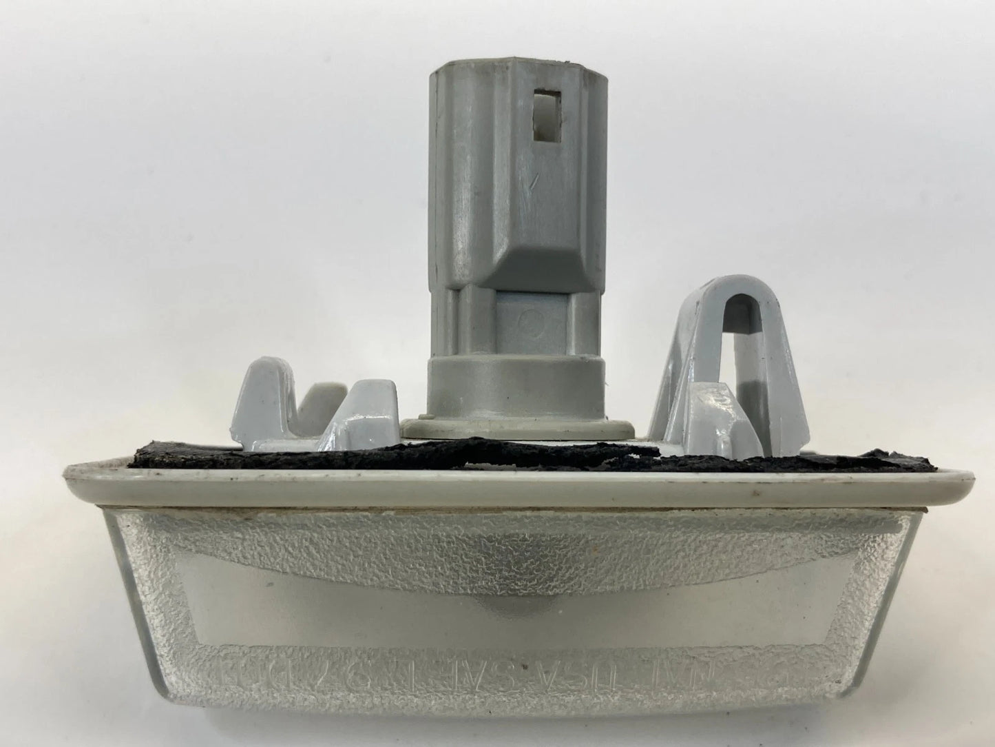 2003-2008 TOYOTA COROLLA 00-04 AVALON REAR TRUNK LICENSE PLATE LIGHT LAMP OEM