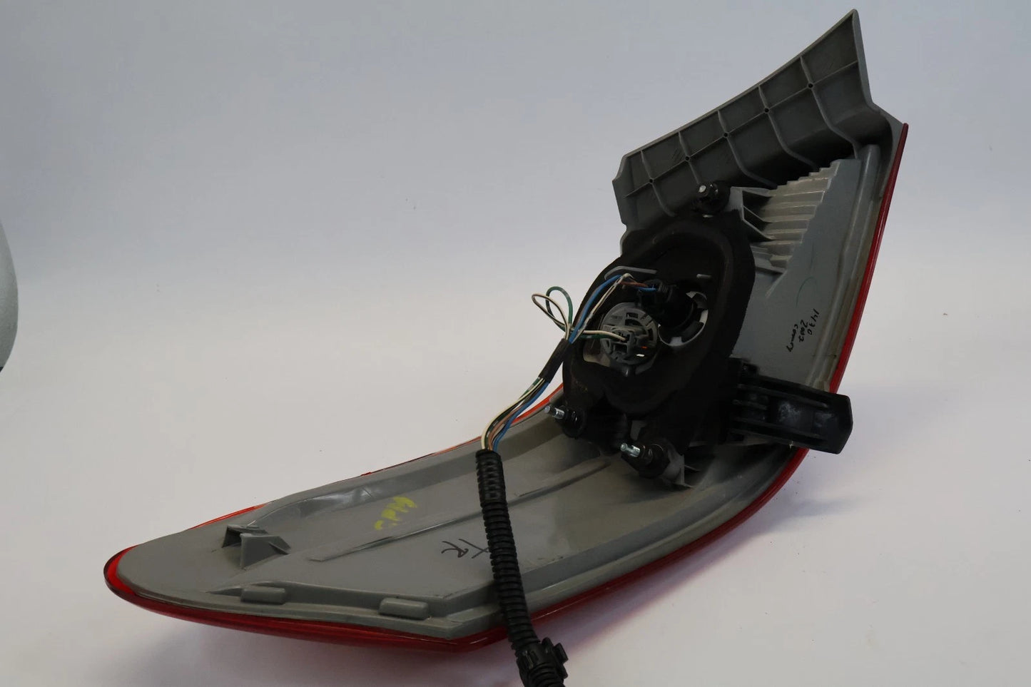 2007 2008 2009 TOYOTA CAMRY RIGHT PASSENGER SIDE TAILLIGHT OUTER TAIL LAMP OEM