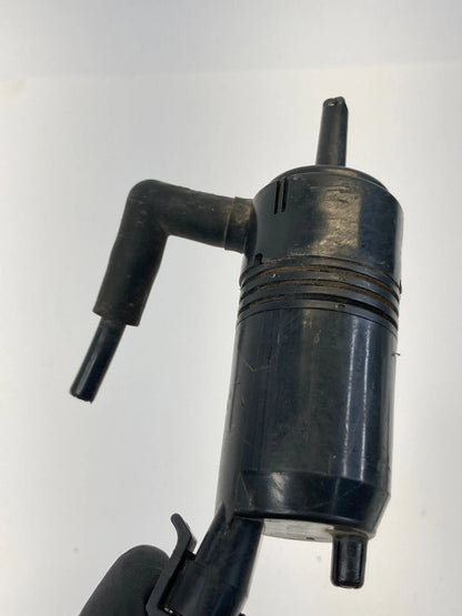 04-09 CADILLAC SRX 03-07 CTS FRONT WINDSHIELD WIPER WASHER PUMP 24022796 OEM