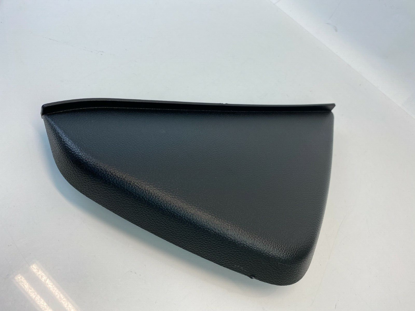 2011-2016 Chevrolet Cruze Right Passenger Dash End Cap Cover Trim Panel 95987083