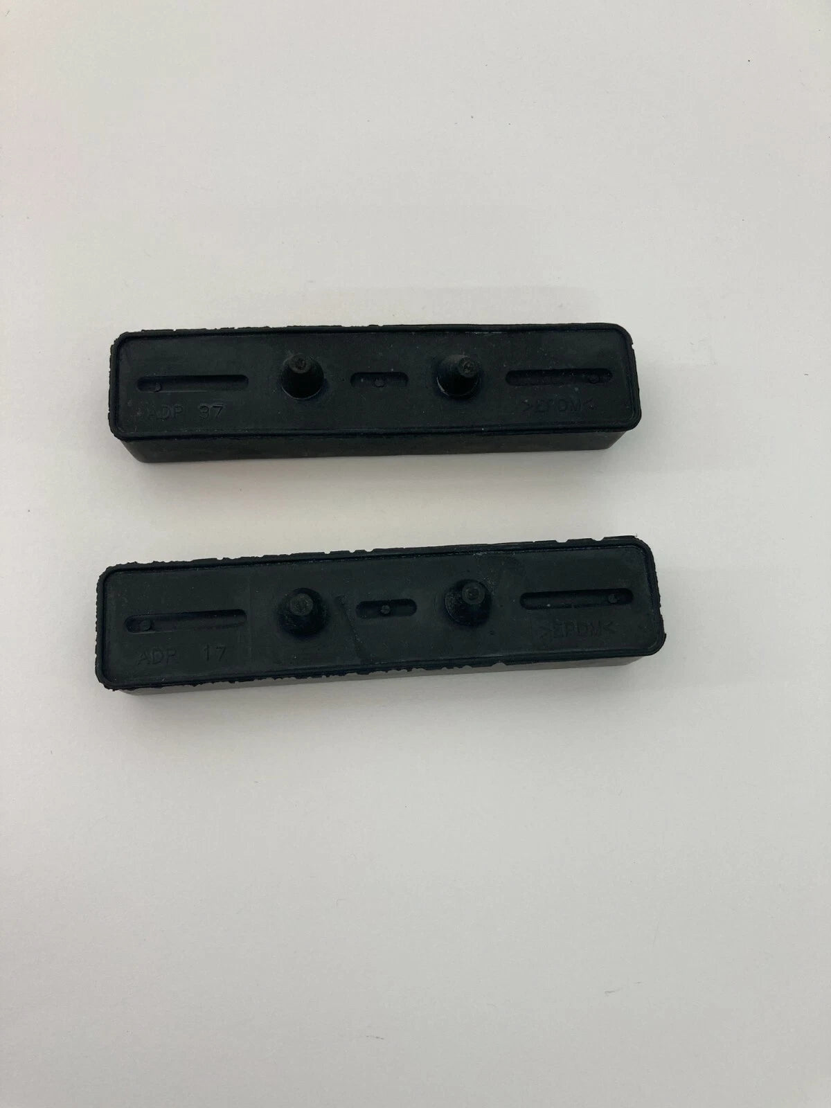 2007 PONTIAC G6 SEDAN FRONT HOOD ADJUSMENT RUBBER BUMPER STOP SET PAIR OEM