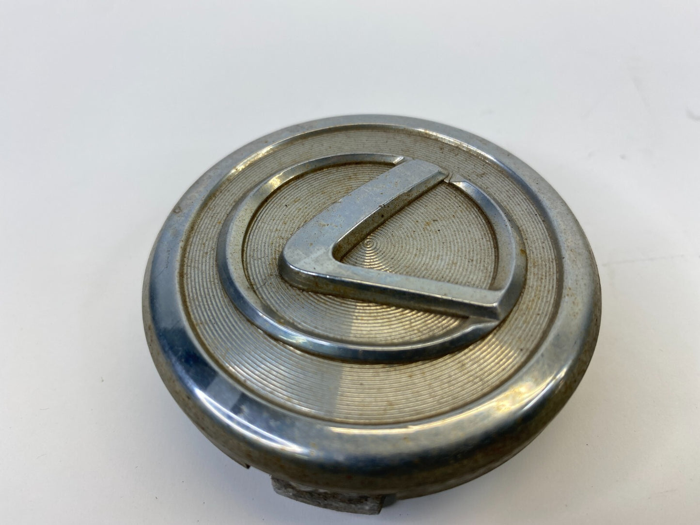 97-09 Lexus ES300 GS300 RX330 RX400 Rim Wheel Center Hub Cap Chrome 2589A OEM