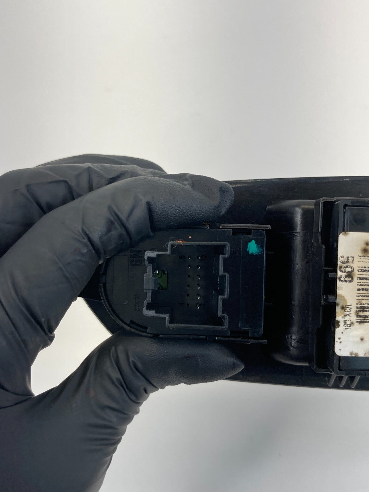 2010-2017 Chevrolet Equinox Front Left Master Power Window Switch 20917599