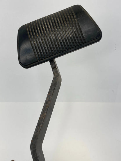 2008 2009 CHRYSLER TOWN & COUNTRY A/T BRAKE STOP FOOT PEDAL ASSEMBLY 04721923AD