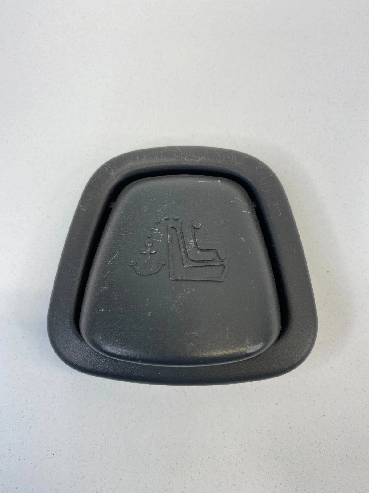 2011-2019 FORD FIESTA REAR DECK SEAT CHILD SAFETY ANCHOR HOOK COVER CAP TRIM OEM