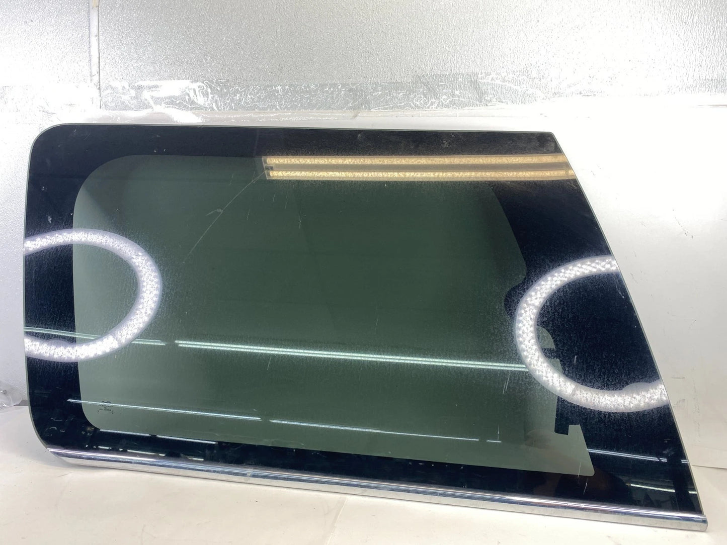 03-06 LINCOLN NAVIGATOR REAR LEFT BACK SIDE QUARTER WINDOW GLASS 3L147830307 OEM