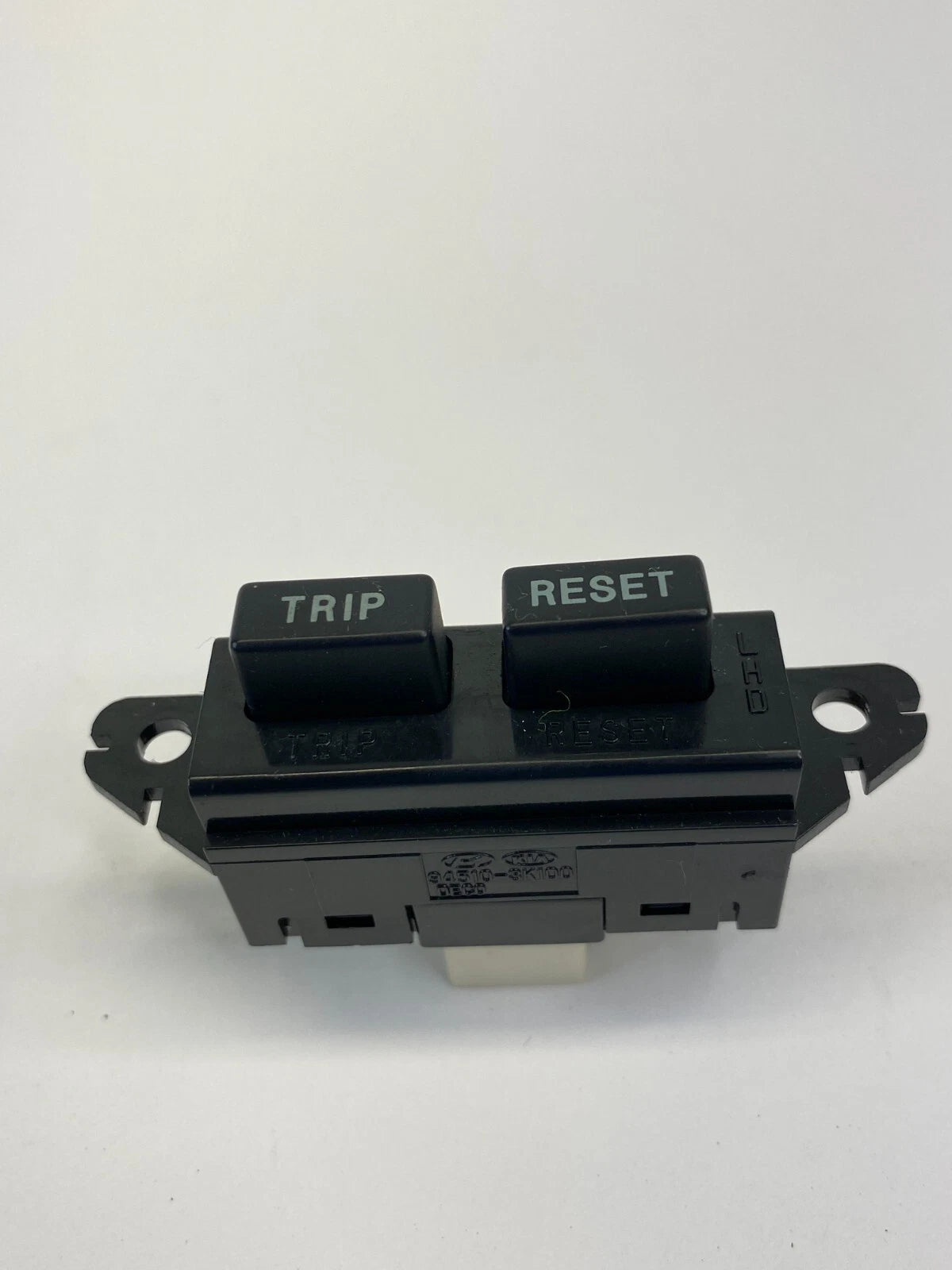 2006-2008 HYUNDAI SONATA FRONT DASH PANEL TRIP RESET BUTTON SWITCH 94510-3K100