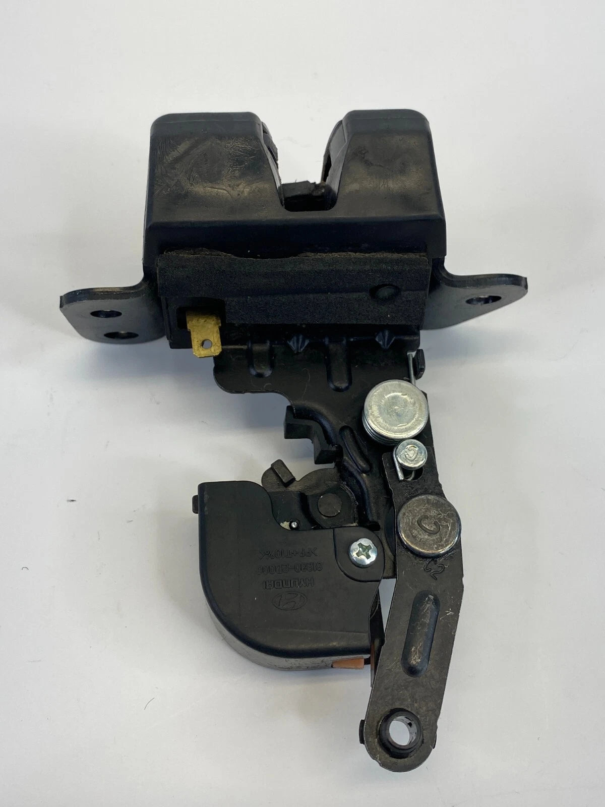 2007-2009 HYUNDAI SANTA FE RR TRUNK TAILGATE LOCK LATCH ACTUATOR OEM 812302B000