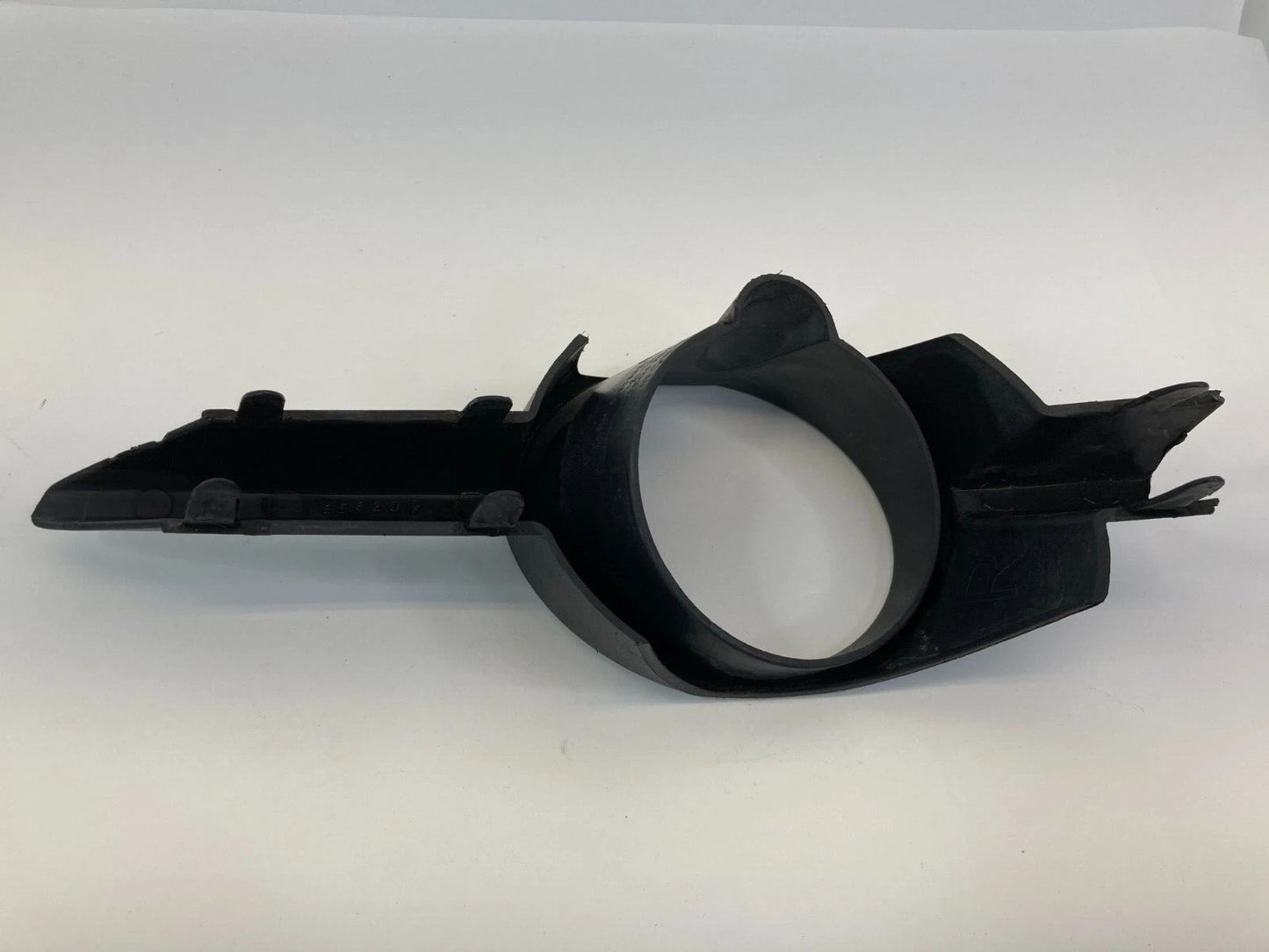 2008-2011 CHRYSLER TOWN & COUNTRY FRONT RIGHT BUMPER FOG LIGHT TRIM 5113234 OEM