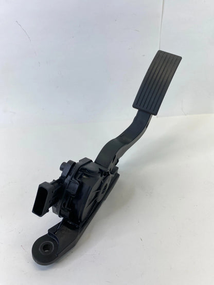 2012-2017 KIA RIO 1.6L ACCELERATOR GAS THROTTLE PEDAL ASSEMBLY 32700-1W110 OEM