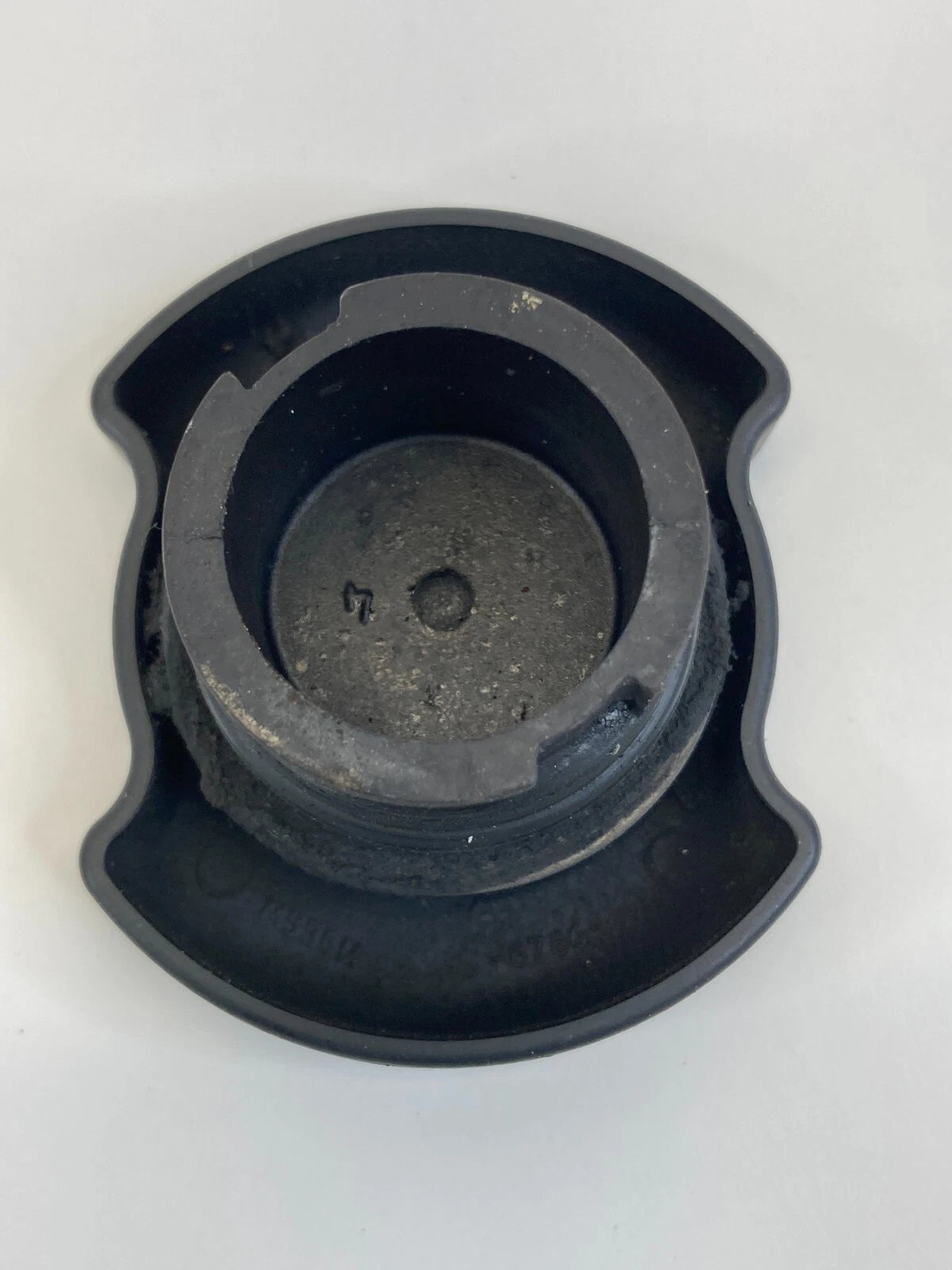 03-14 FORD EXPEDITION 4.6L ENGINE OIL FILLER FLUID RESERVOIR TANK CAP LID COVER