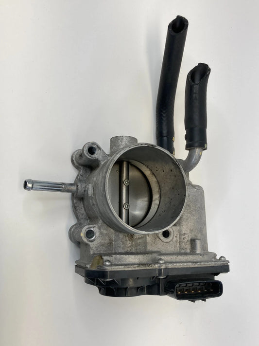 2012-2019 HYUNDAI ACCENT 1.6L 16V THROTTLE BODY THROTTLE VALVE 35100-2B300 OEM