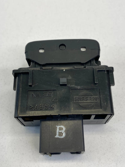 2010-2013 INFINITI G37X SEDAN 4-DR REVERSE SENSOR SONAR PARKING CONTROL SWITCH