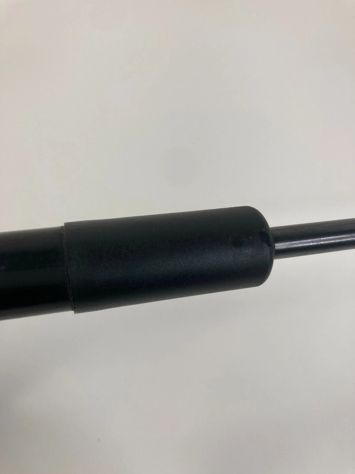 2013-2017 BUICK REGAL SEDAN FRONT HOOD LID STRUT LIFT SUPPORT ASSEMBLY OEM