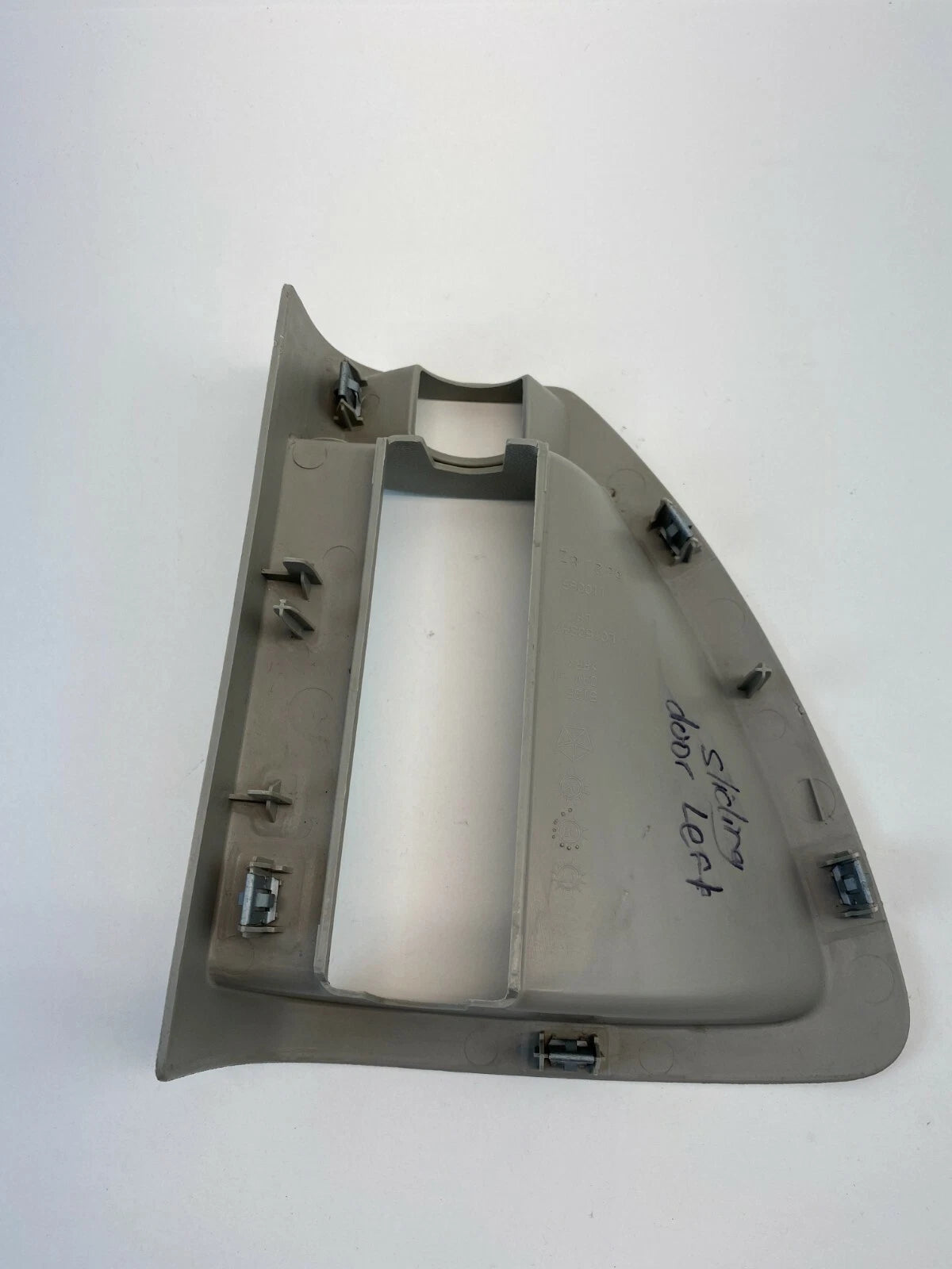 09 10 VW ROUTAN SLIDING DOOR HANDLE BEZEL COVER REAR LEFT OEM FACTORY L0150347