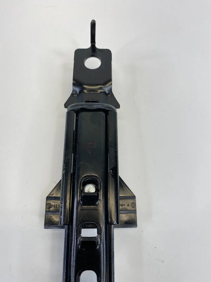 2010-2015 HYUNDAI TUCSON FRONT RIGHT PASSENGER SIDE SEAT BELT HEIGHT ADJUSTER