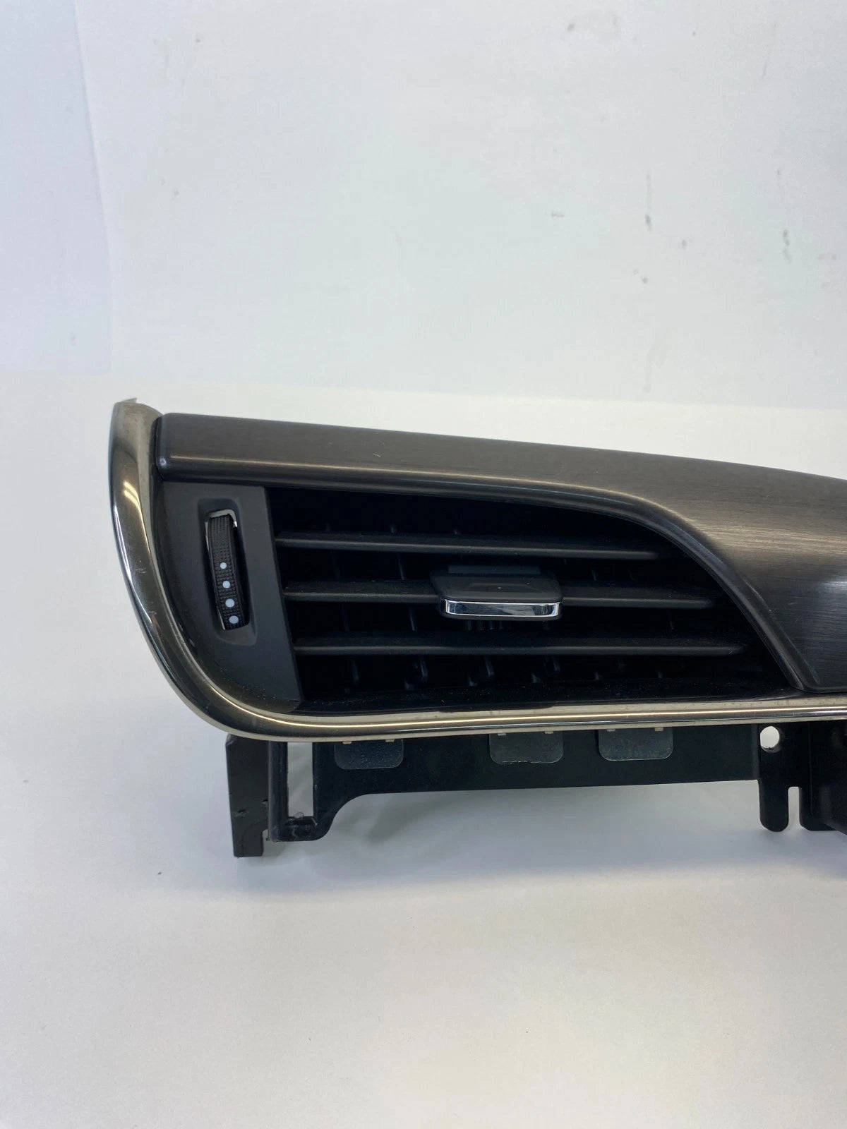 13-19 CADILLAC ATS DRIVER SIDE INSTRUMENT PANEL OUTER AIR OUTLET 20932977 OEM