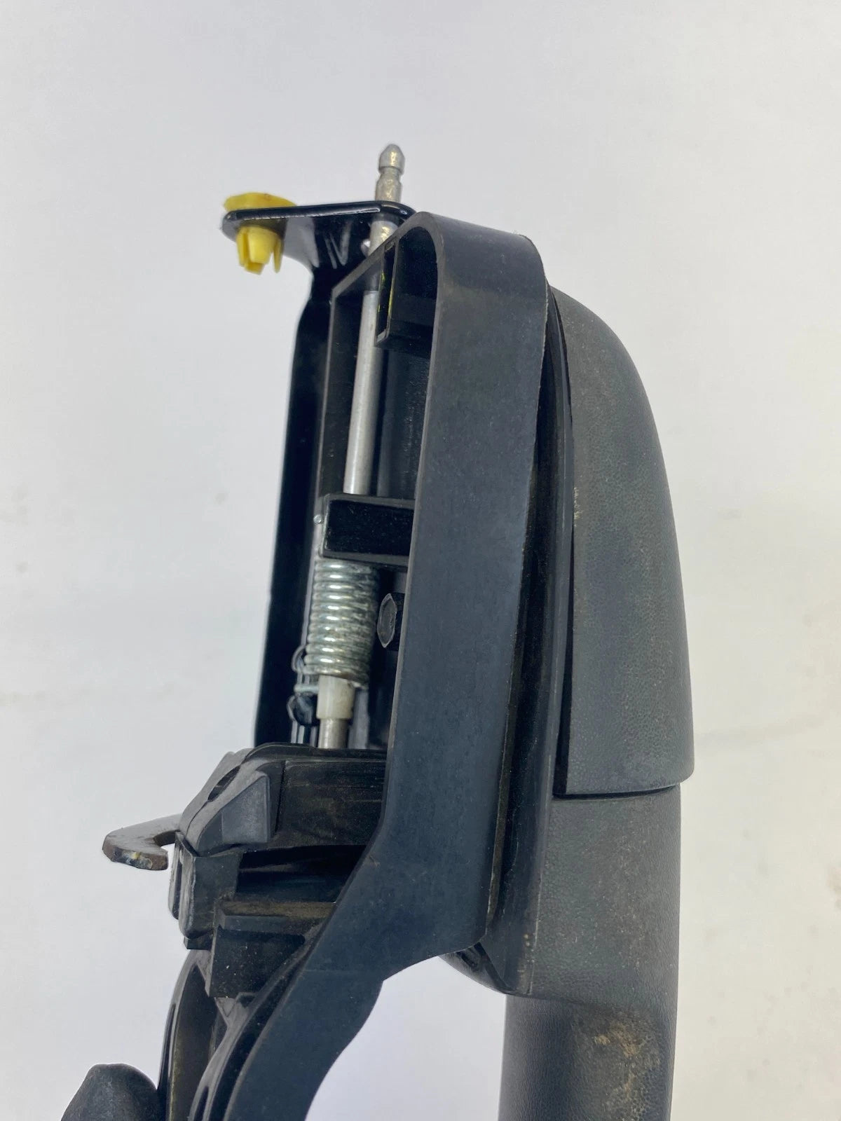 2008-2012 FORD ESCAPE FRONT RIGHT PASSENGER SIDE EXTERIOR DOOR HANDLE OEM