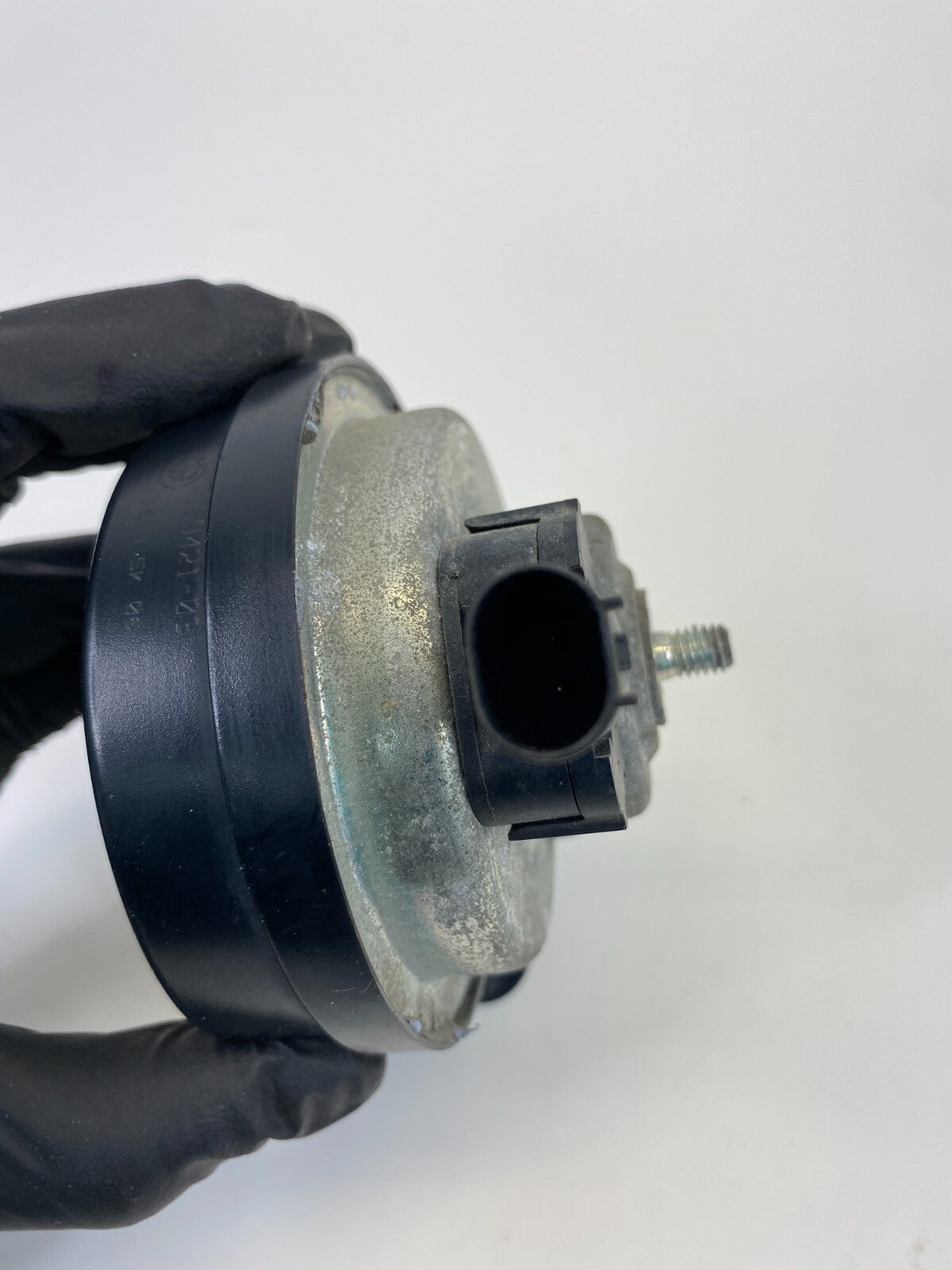 2006 06 BMW 330xi Sedan Low Tone Horn Note Alarm Siren E30055306 OEM