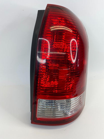 2002-2007 Saturn Vue Right Side Tail Light Taillight Taillamp 22711438 OEM