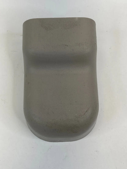 2006-2008 HYUNDAI SONATA SEDAN FRONT RIGHT INNER SIDE SEAT TRACK COVER TRIM OEM